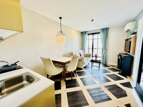 One Bedroom Condo For Rent