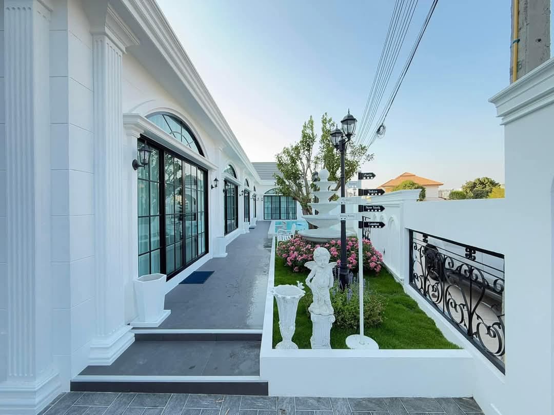 Pool Villa For Sale