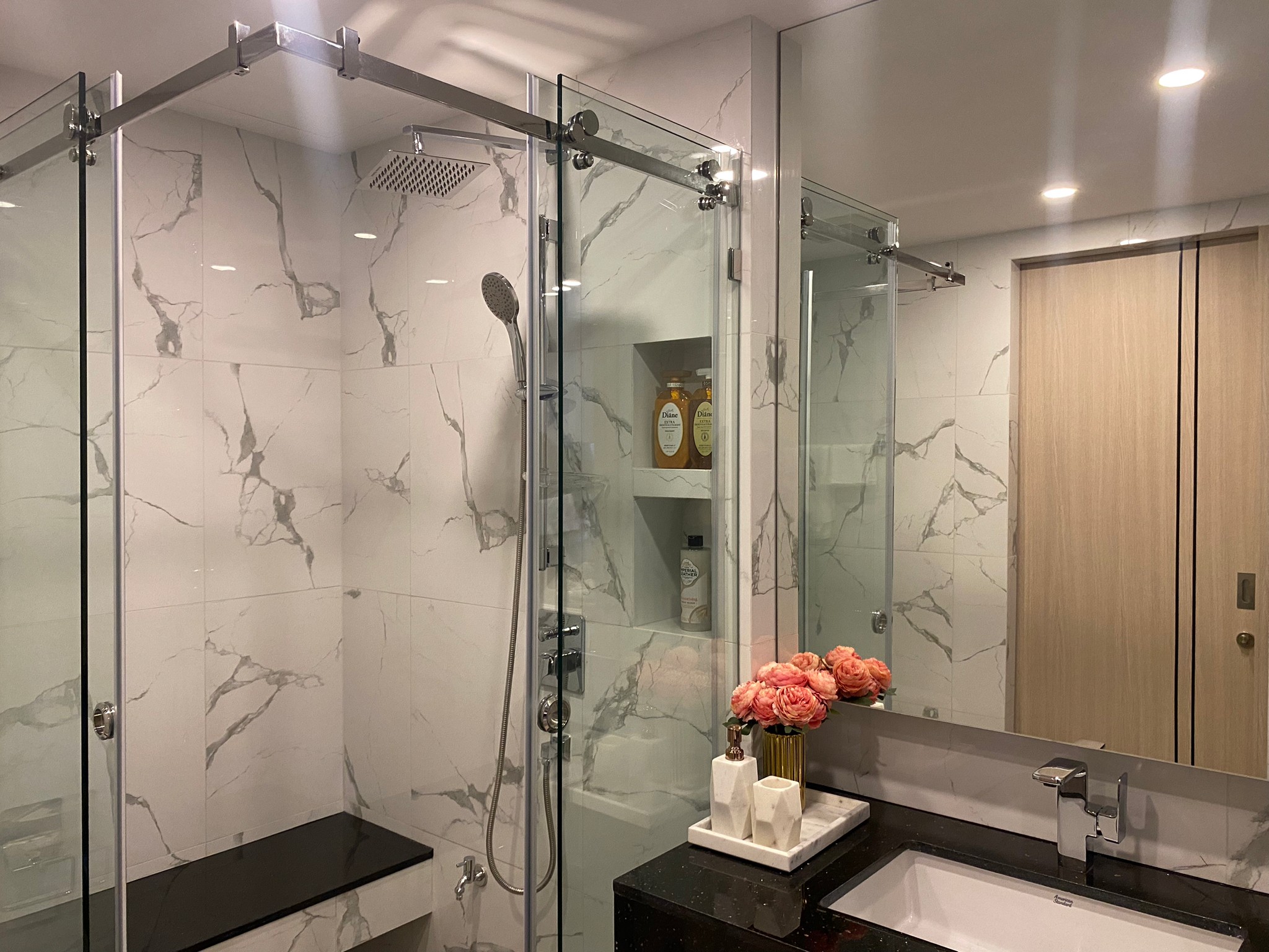 One Bedroom Condo For Rent