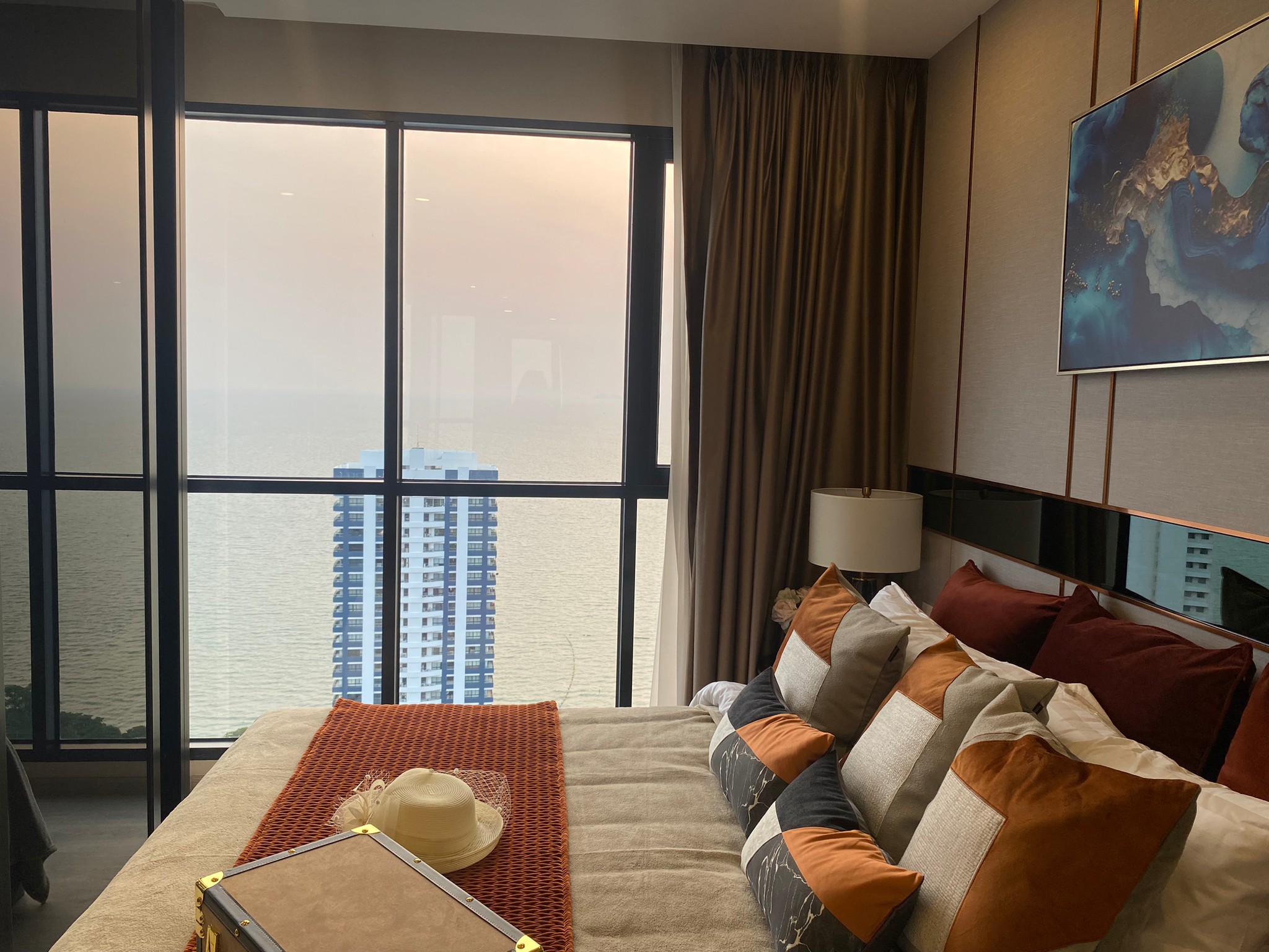 One Bedroom Condo For Rent