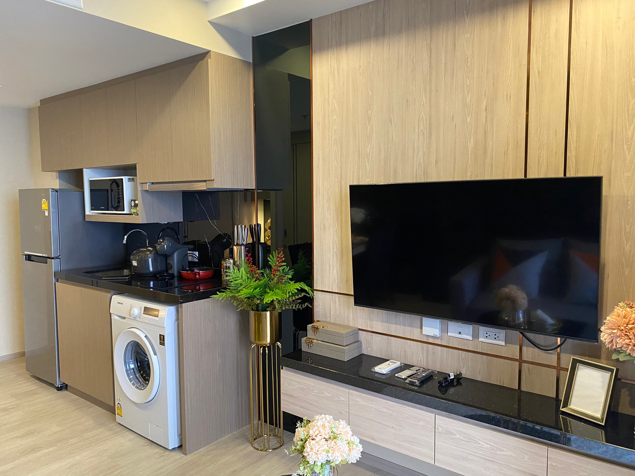 One Bedroom Condo For Rent