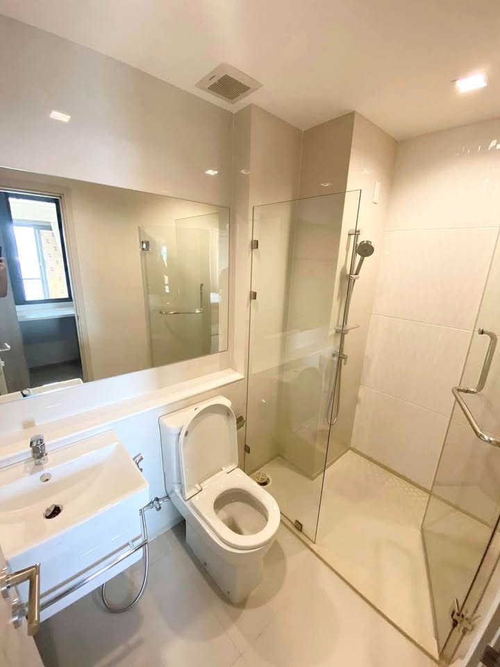 One Bedroom Condo For Rent