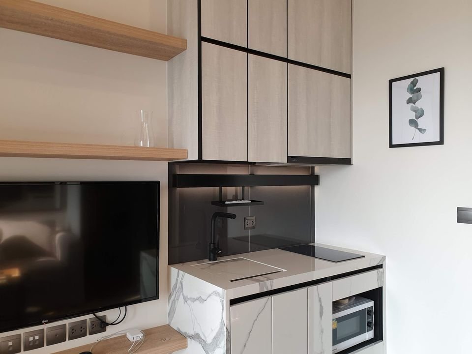 One Bedroom Condo For Rent