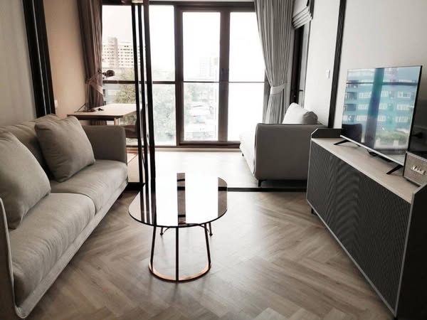 One Bedroom Condo For Rent