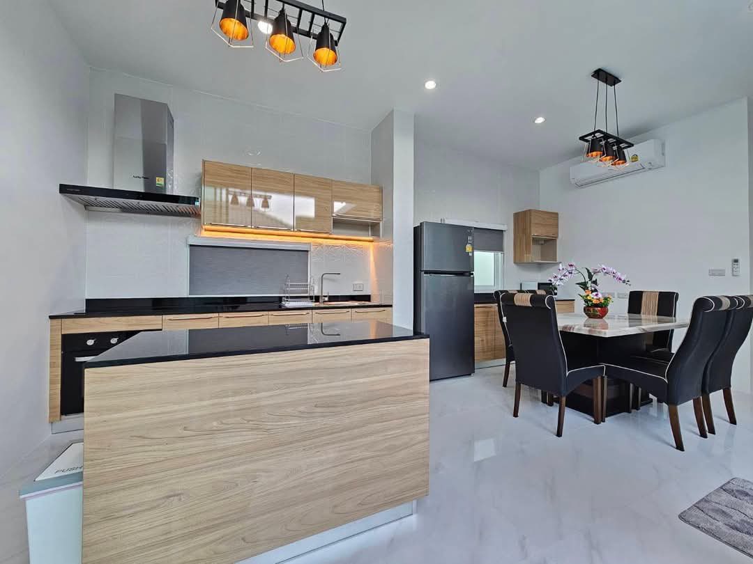 Luxury Villa For Rent