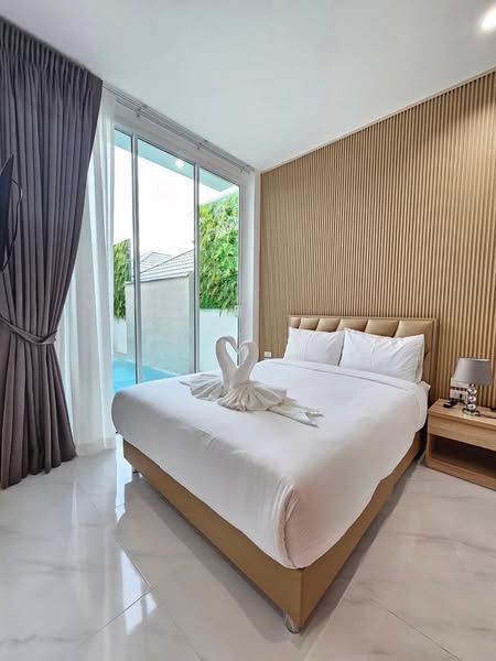 Luxury Villa For Rent