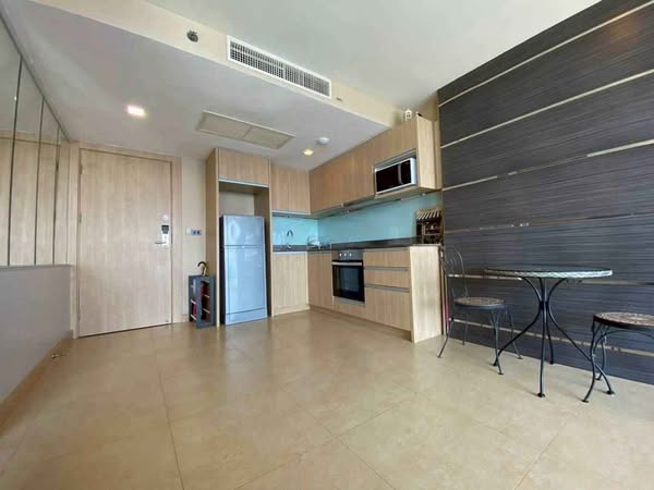 One Bedroom Condo For Rent