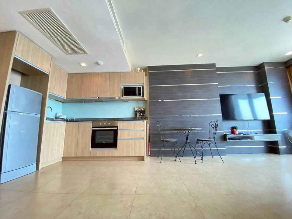 One Bedroom Condo For Rent