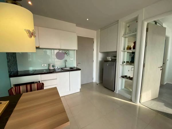 One Bedroom Condo For Rent