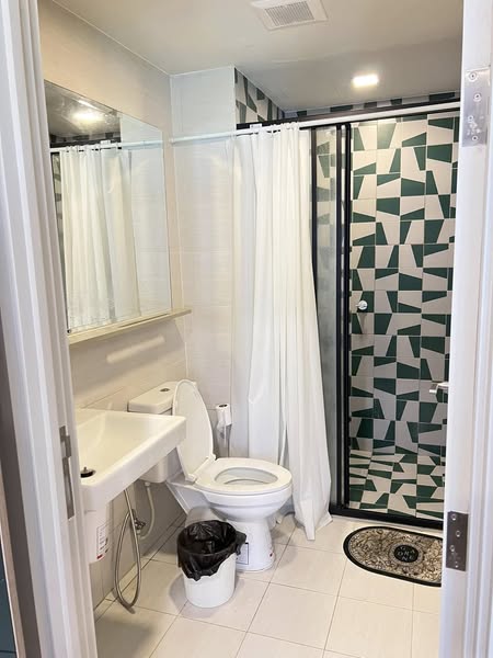 Studio Room For Rent