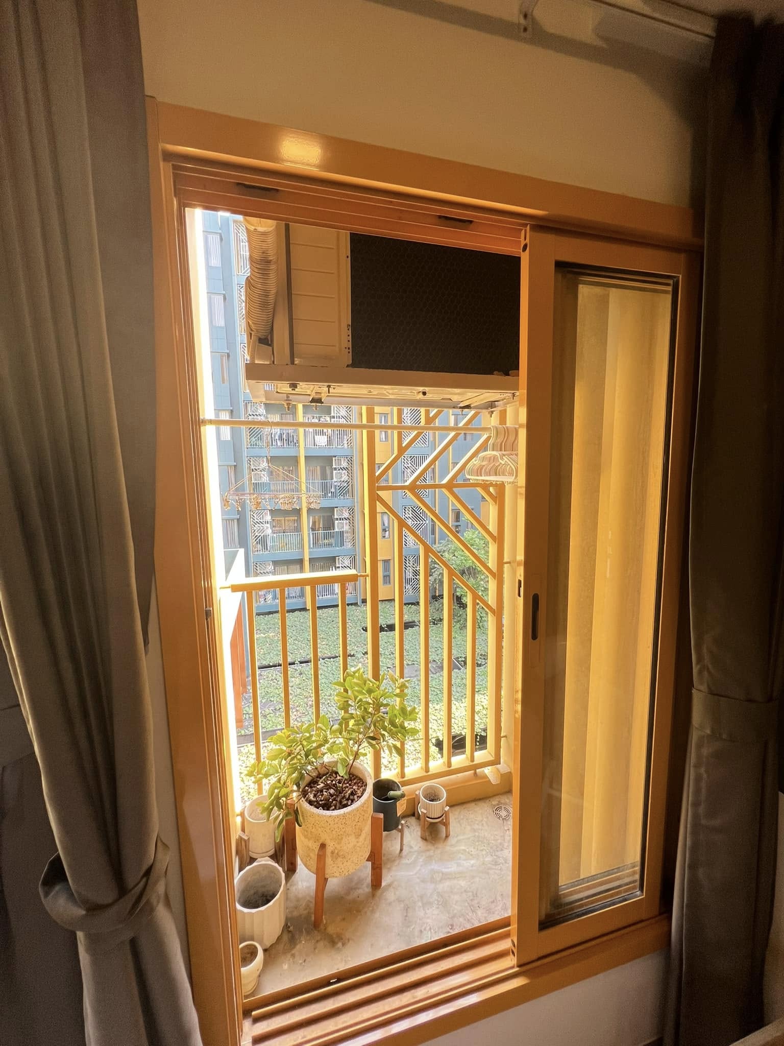 Studio Room For Rent