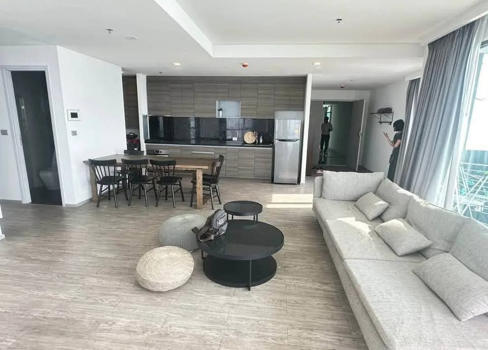 Three Bed Room Apartment For Sale