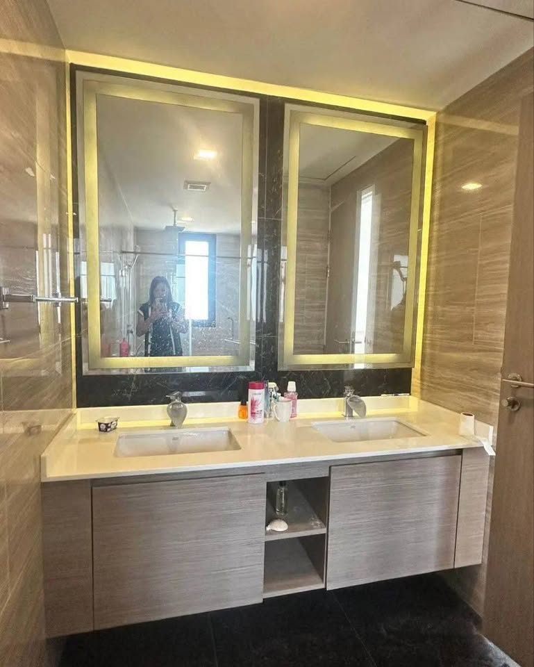 Three Bed Room Apartment For Sale