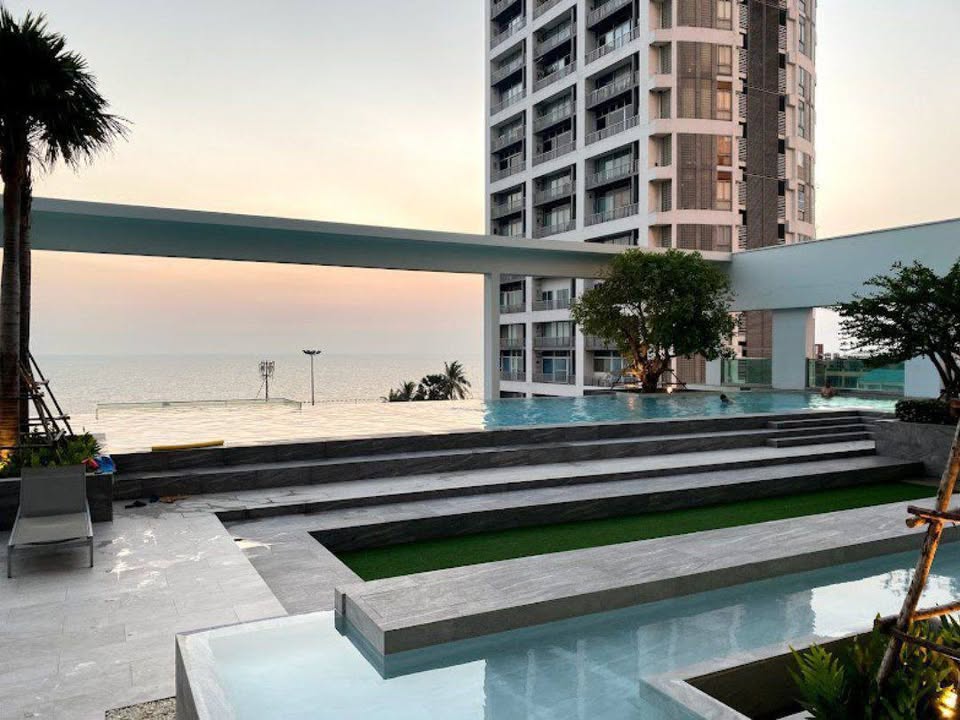 Three Bed Room Apartment For Sale