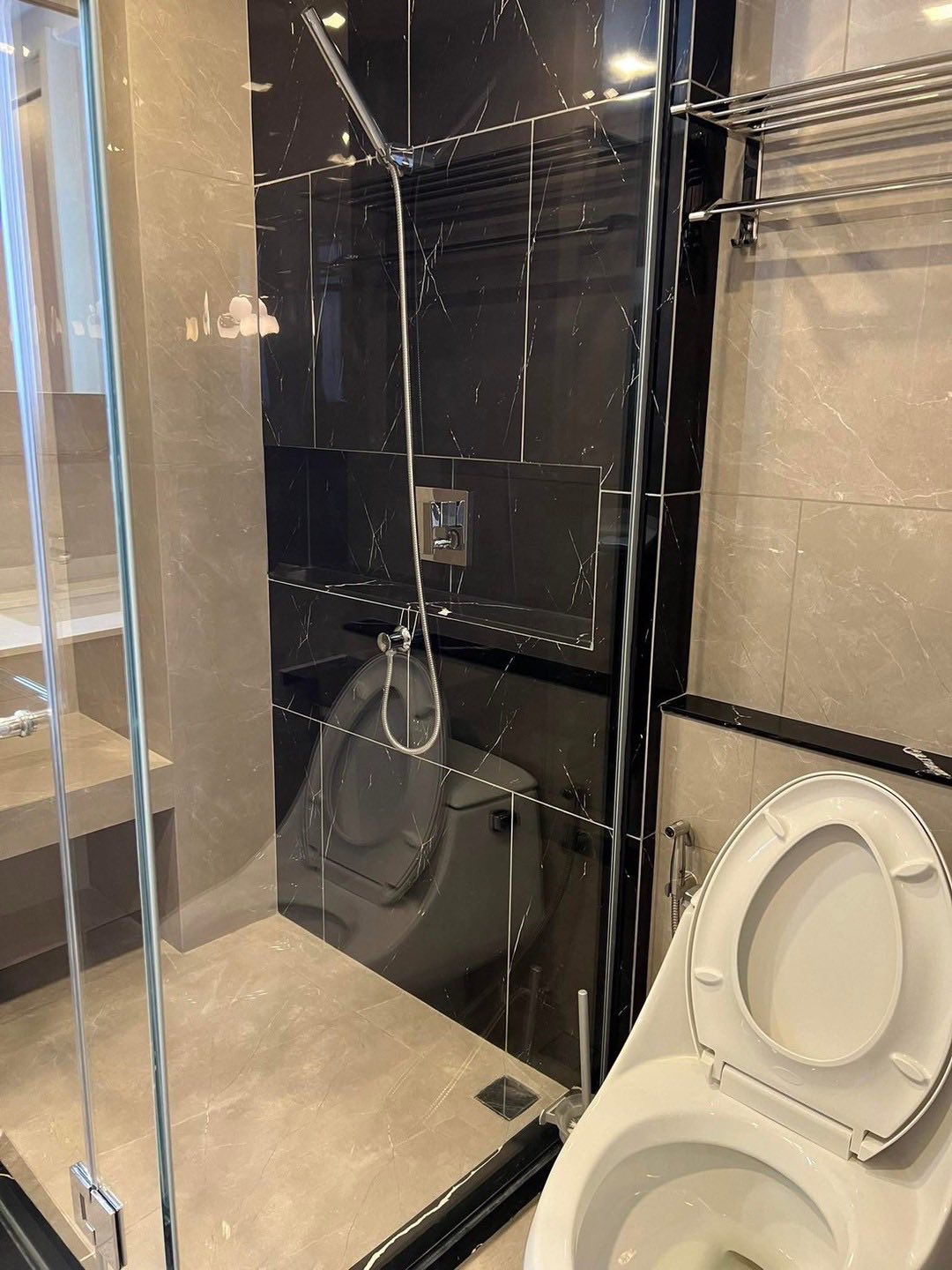 One Bedroom Condo For Rent