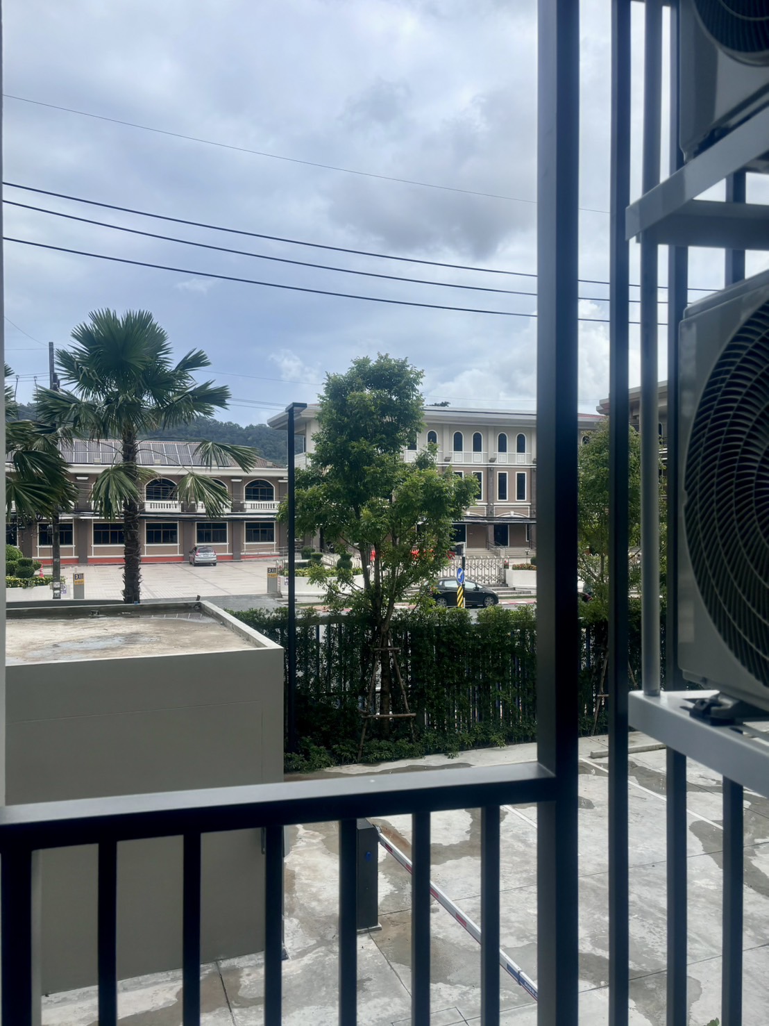 One Bedroom Condo For Rent
