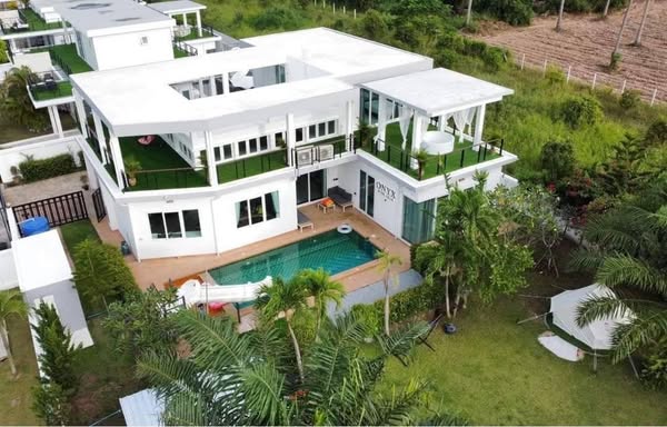 Pool Villa For Rent
