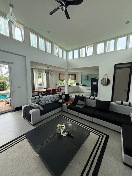 Pool Villa For Rent