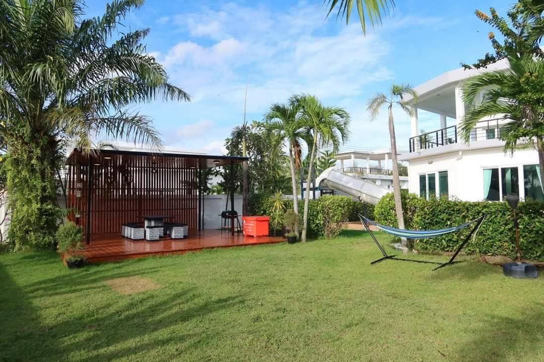 Pool Villa For Rent