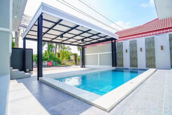 Detached House for Sale