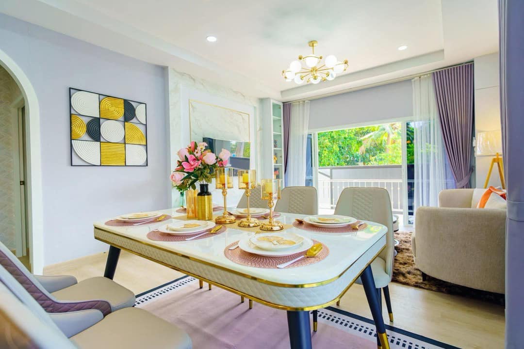 Detached House for Sale