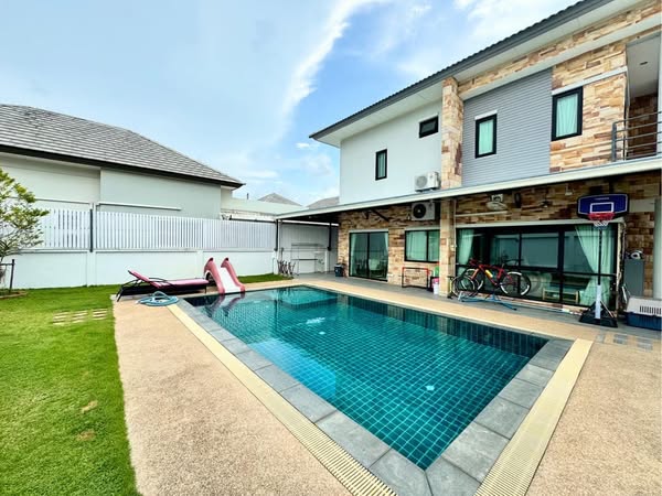 Pool Villa For Sale