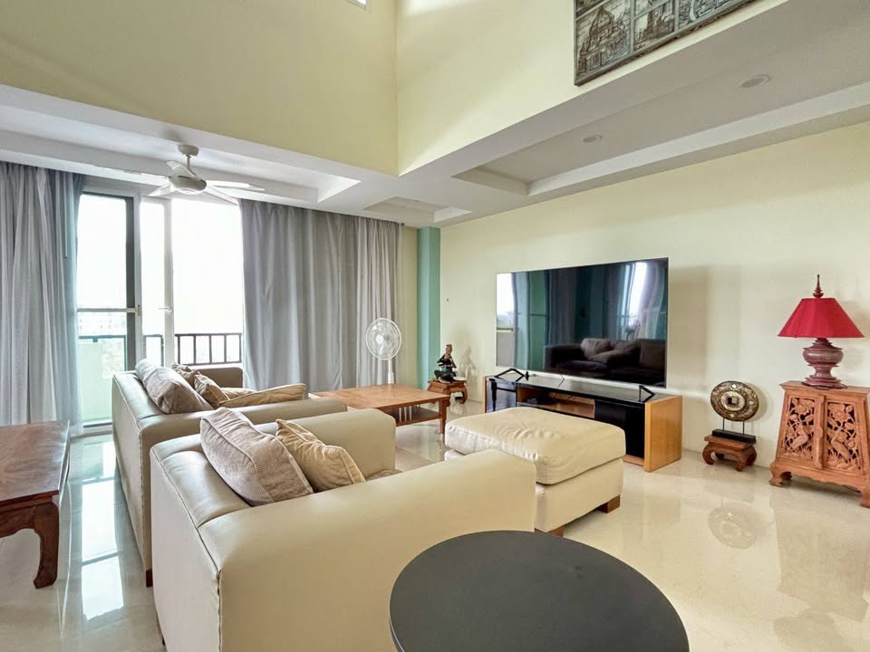 Three Bed Room Apartment For Sale