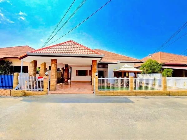 Detached House for Sale