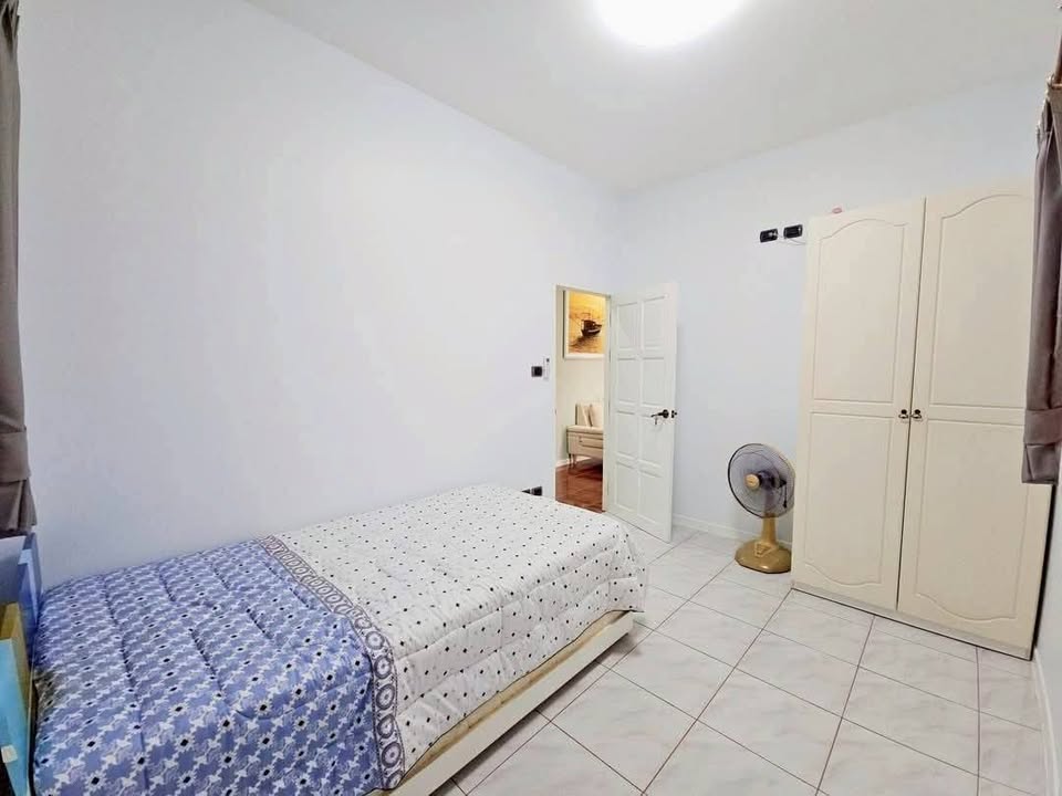 Detached House for Sale