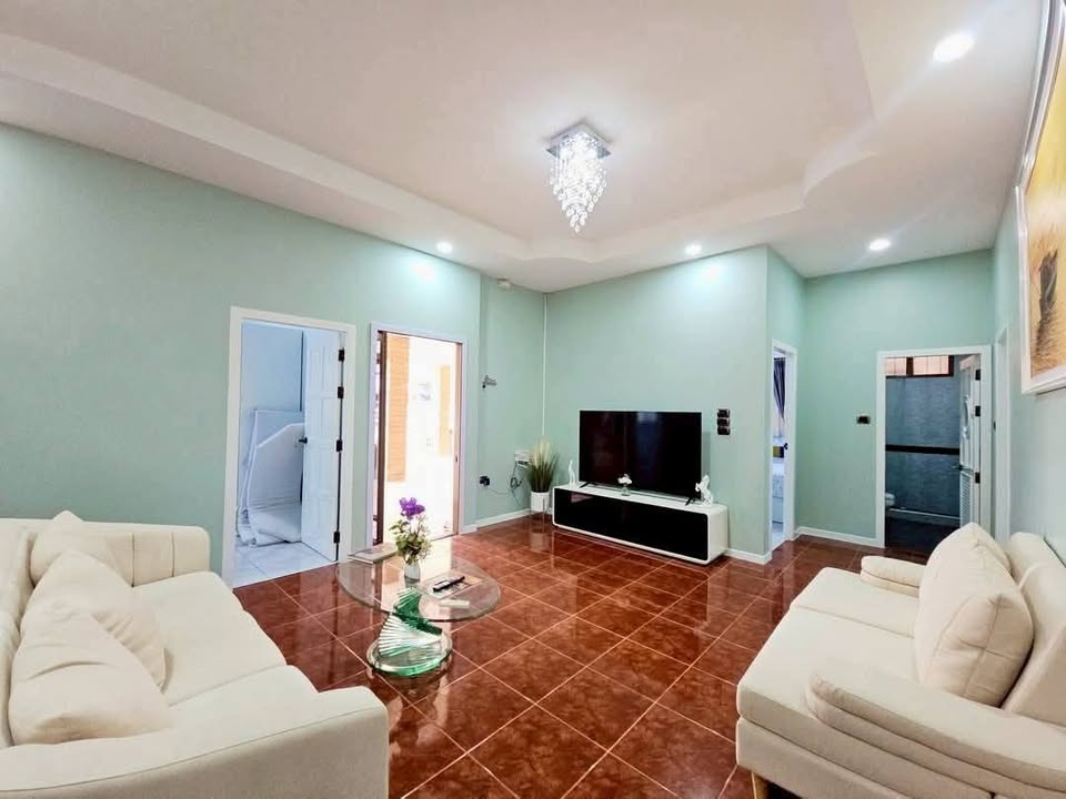 Detached House for Sale
