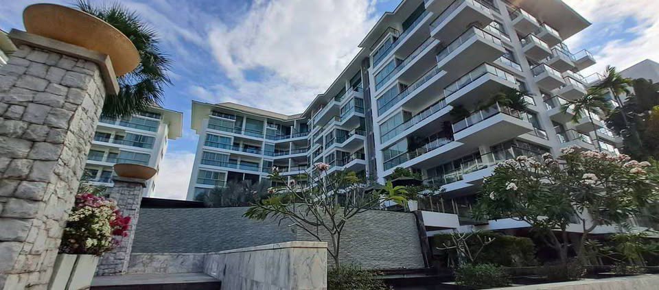 Three Bed Room Apartment For Sale