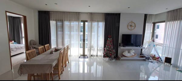 Three Bed Room Apartment For Sale