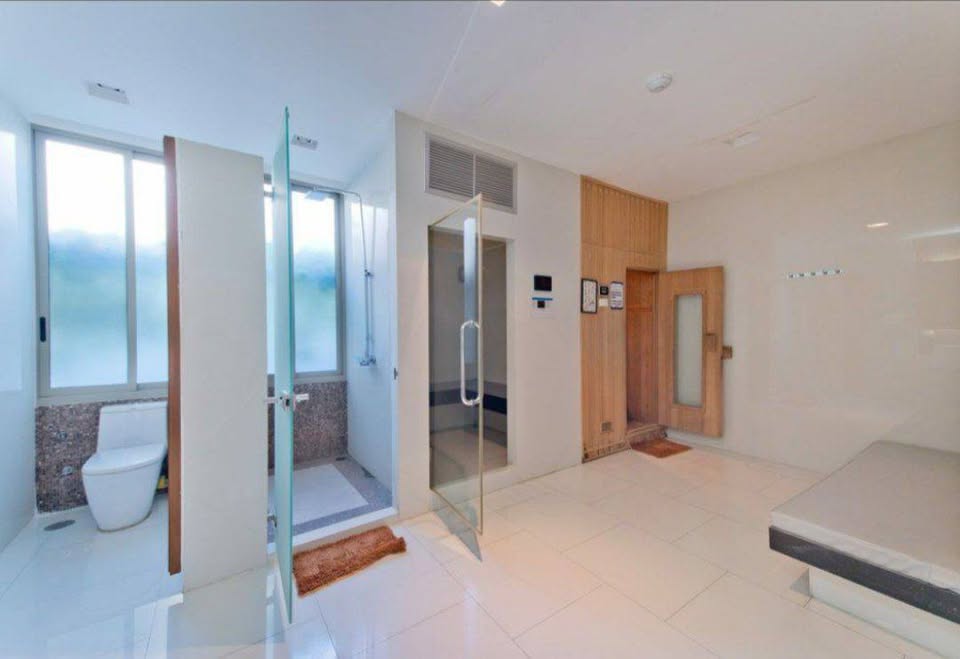 Three Bed Room Apartment For Sale