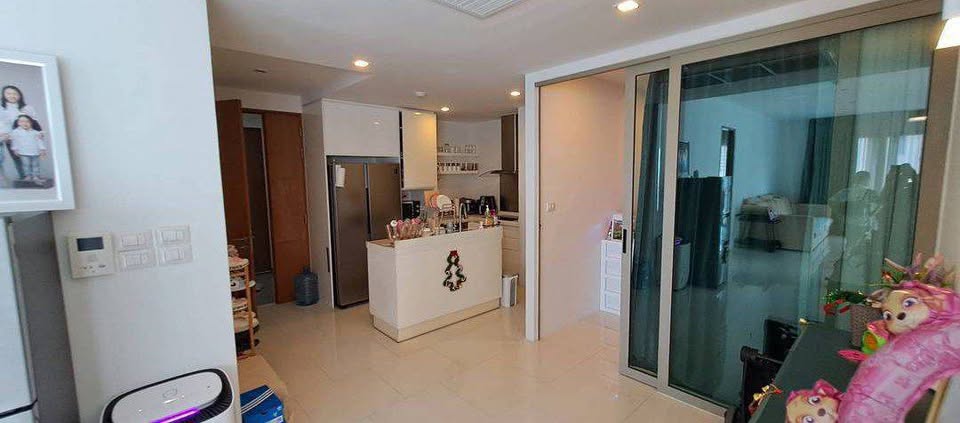 Three Bed Room Apartment For Sale