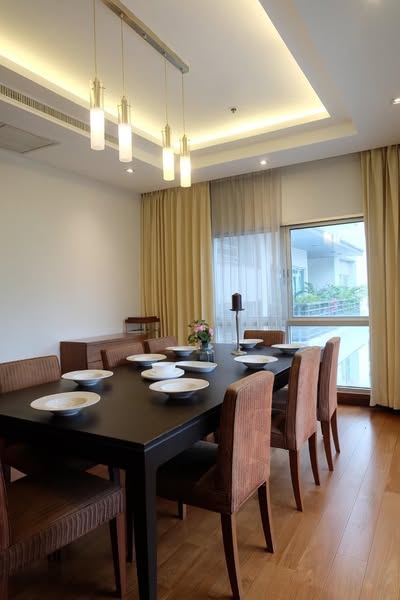 Big Three Bedroom Apartment For Rent