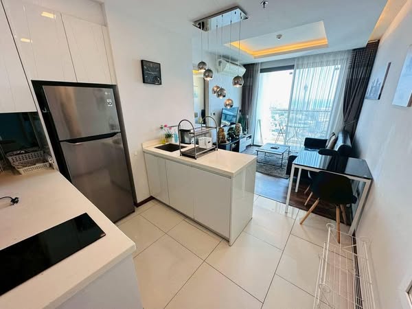 One Bedroom Condo For Rent