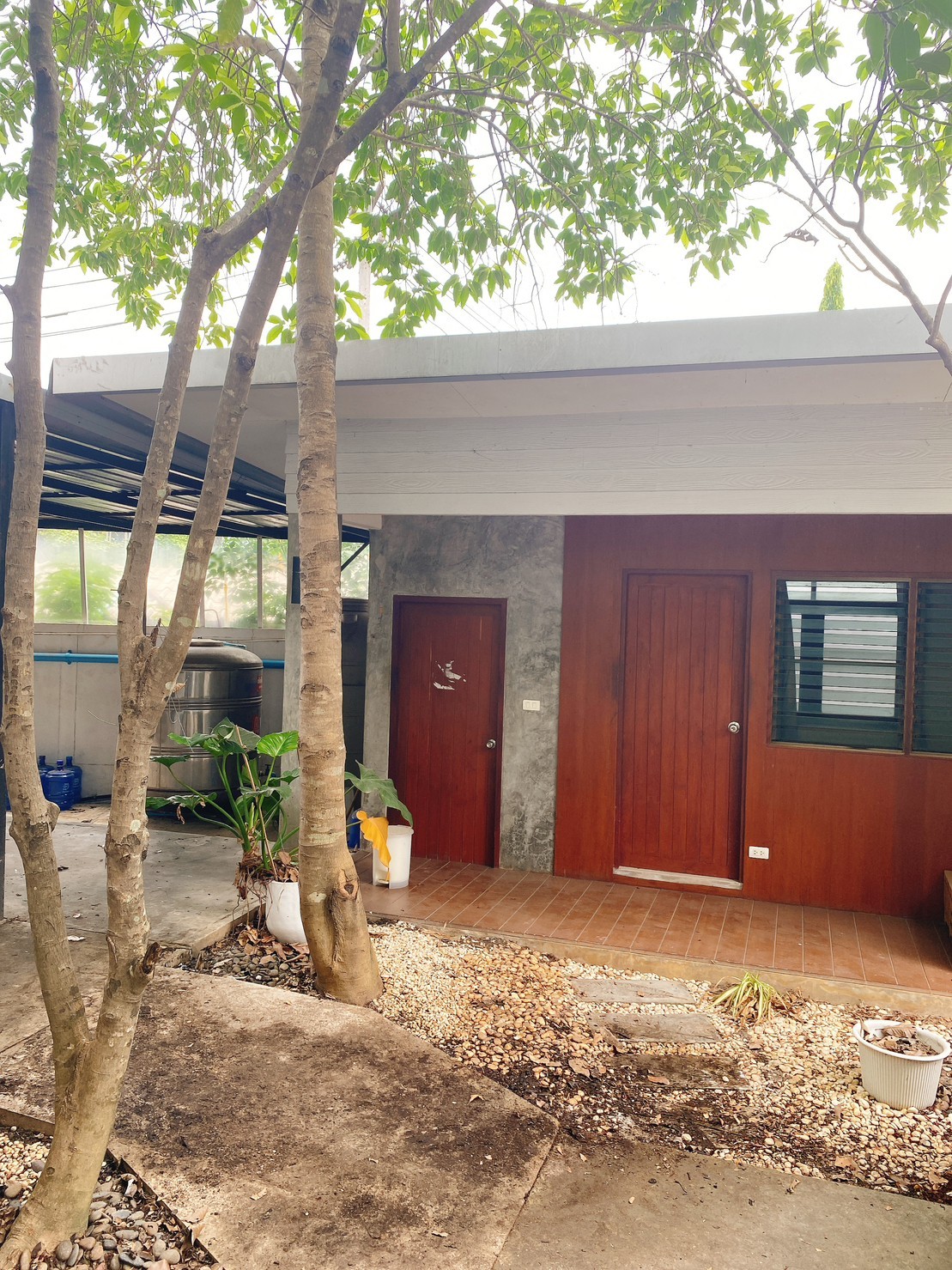 Detached House For Rent