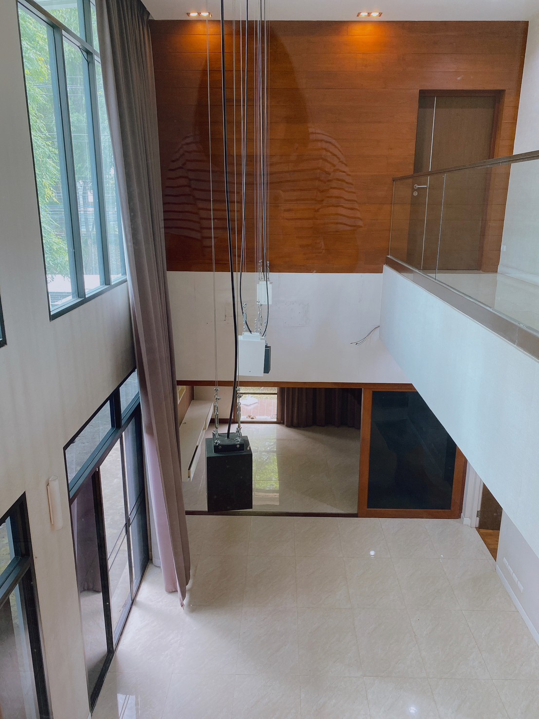 Detached House For Rent