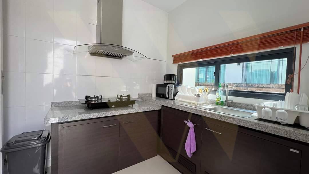 Detached House For Rent