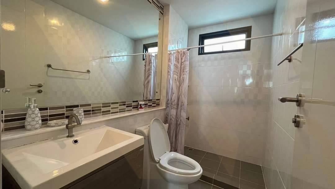Detached House For Rent