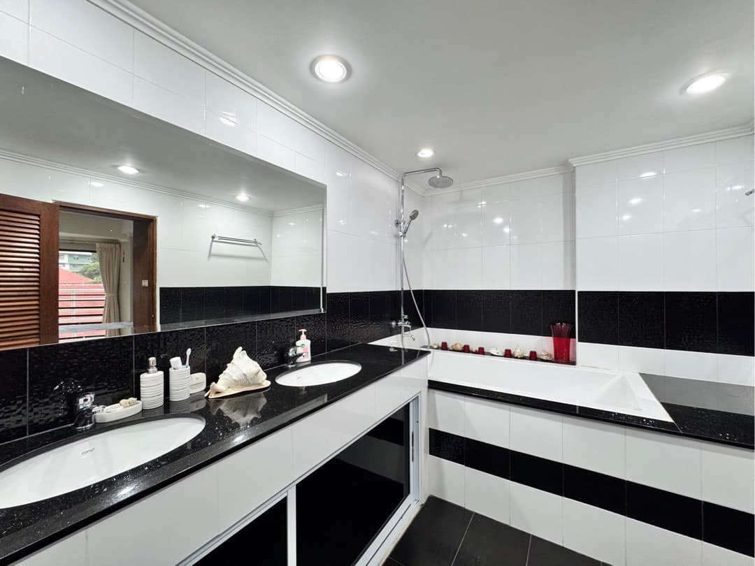 Two Bed Room Apartment For Sale