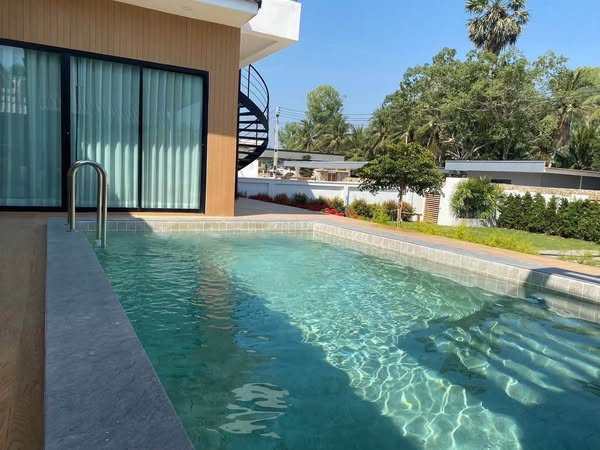 Pool Villa For Rent