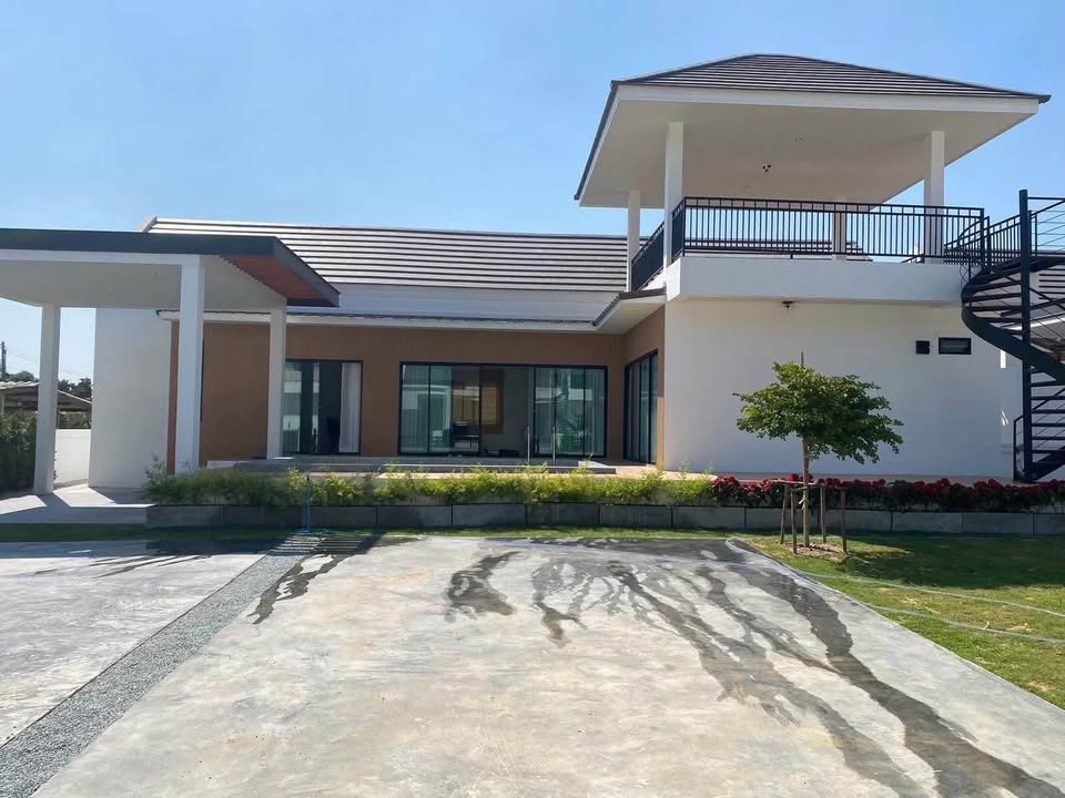 Pool Villa For Rent