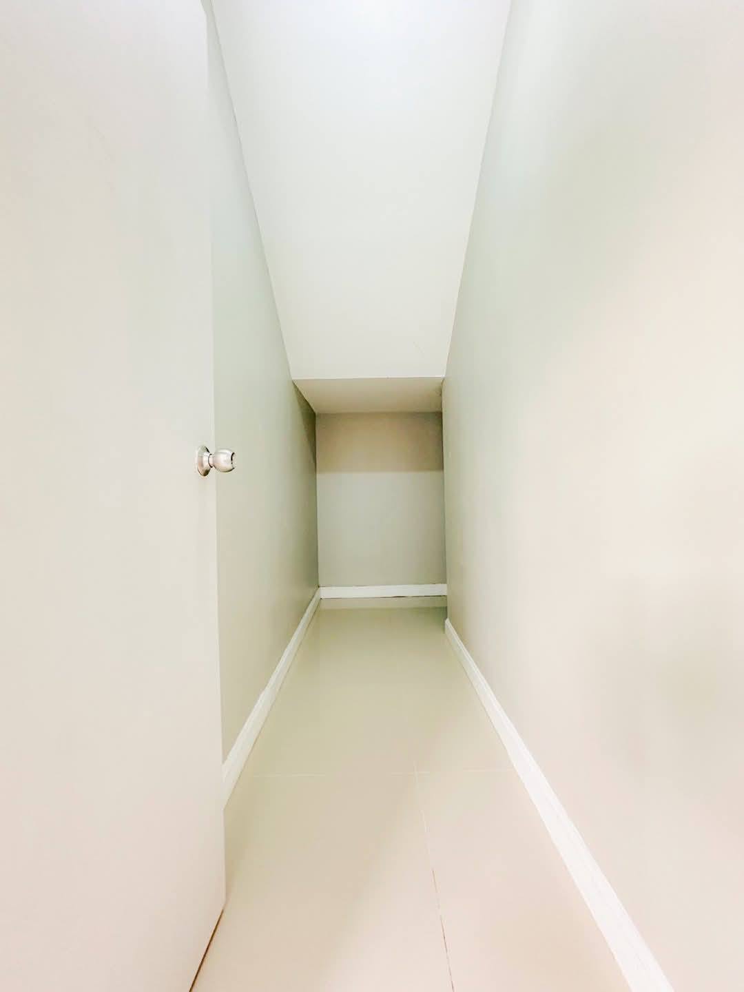 Detached House For Rent