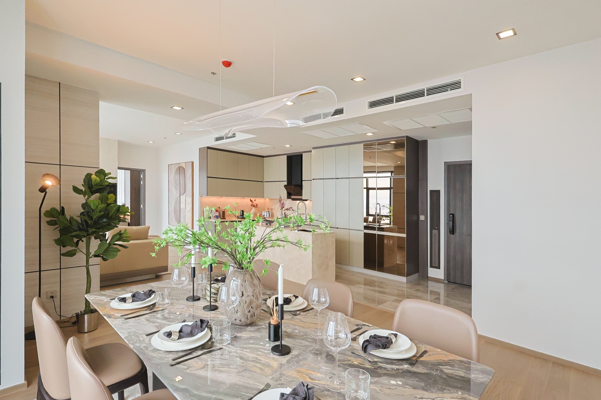 Large Spacious Penthouse For Sale