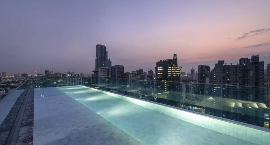 Large Spacious Penthouse For Sale