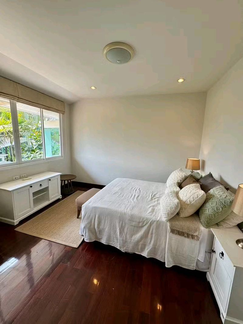 Luxury Pool Villa For Rent