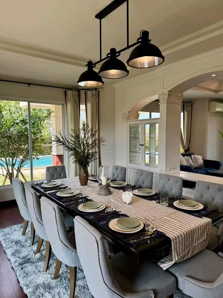 Luxury Pool Villa For Rent