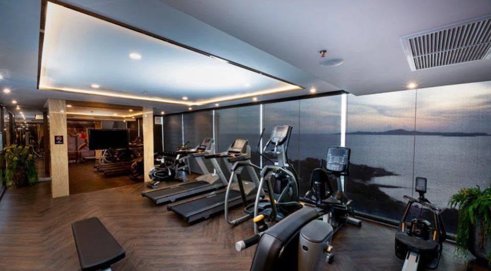 Penthouse with Jacuzzi For Sale