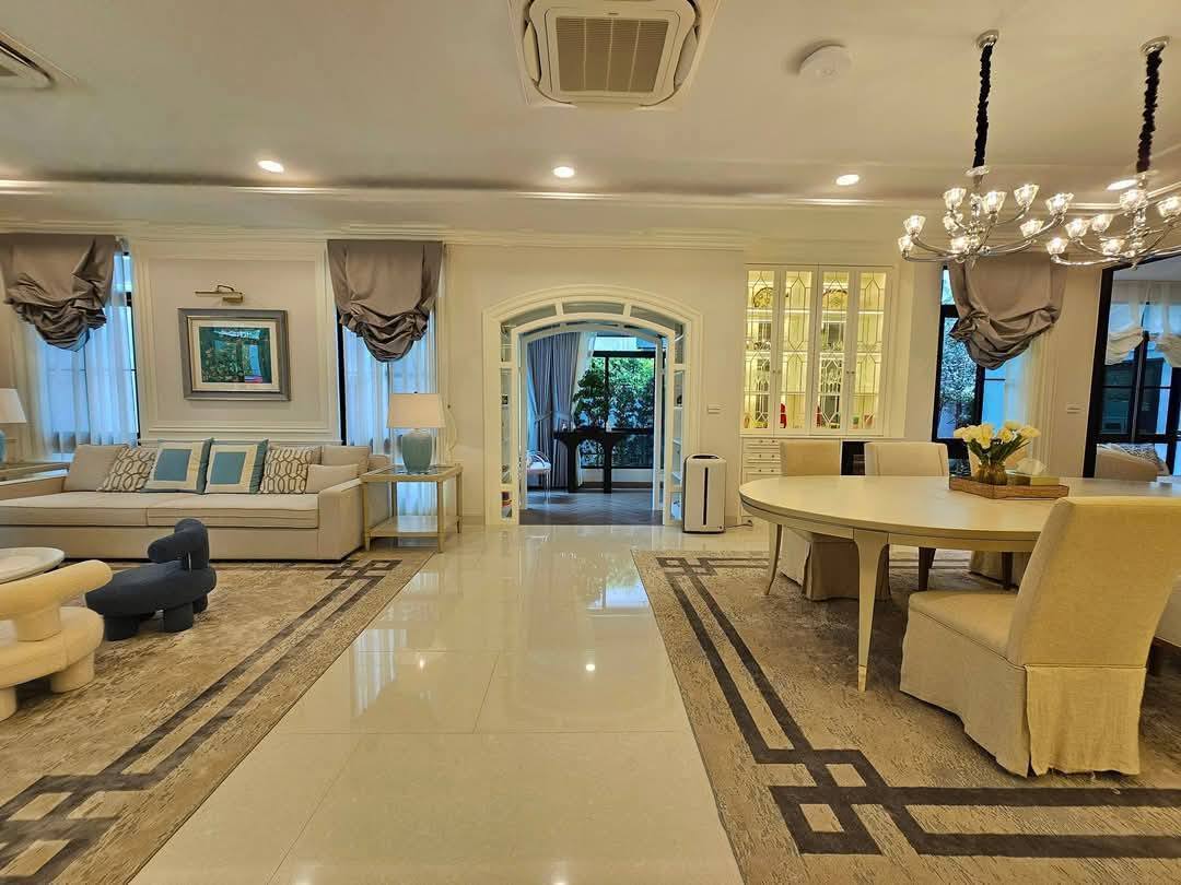 Luxury Villa For Rent